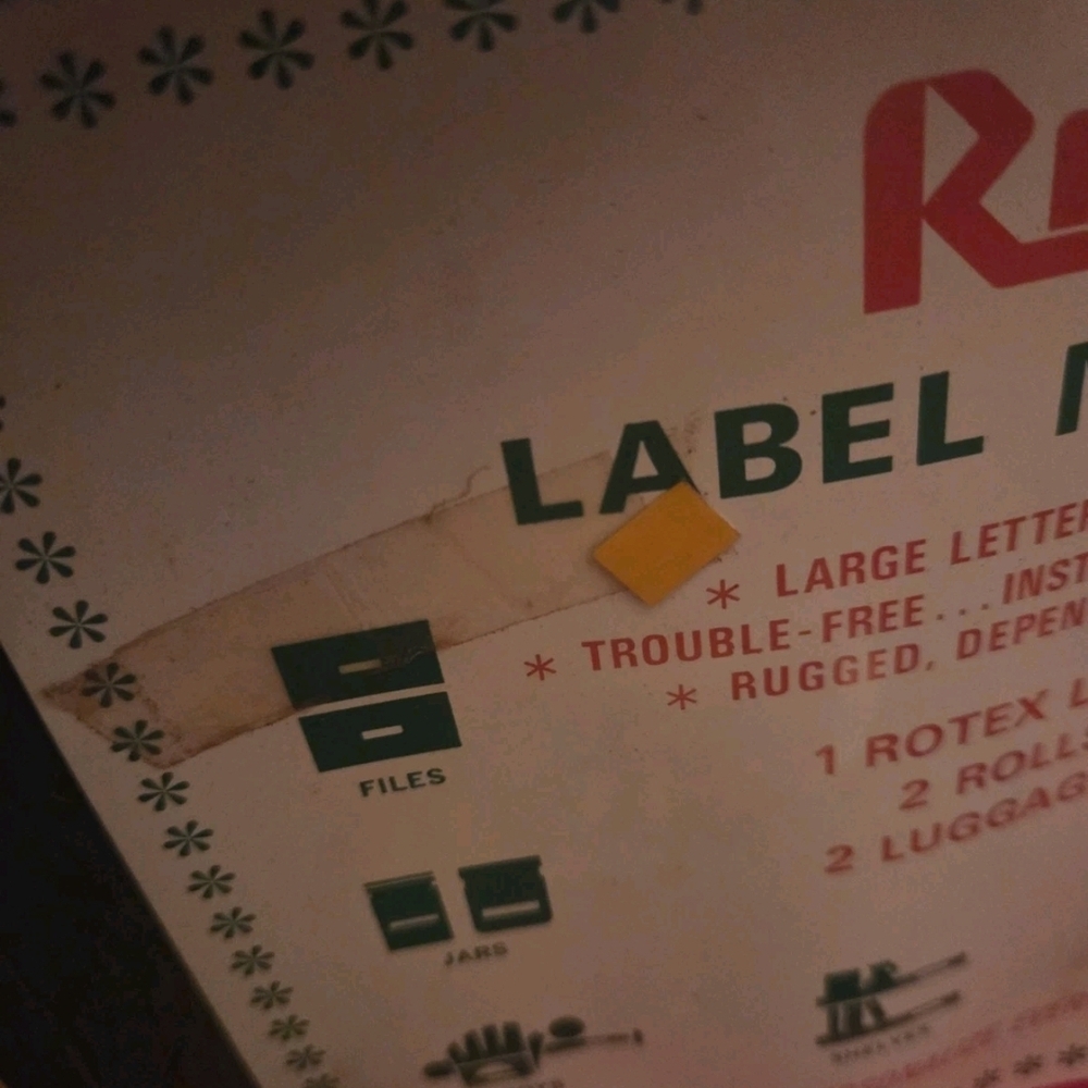 Black Label Maker Kit - Picture 3 of 8